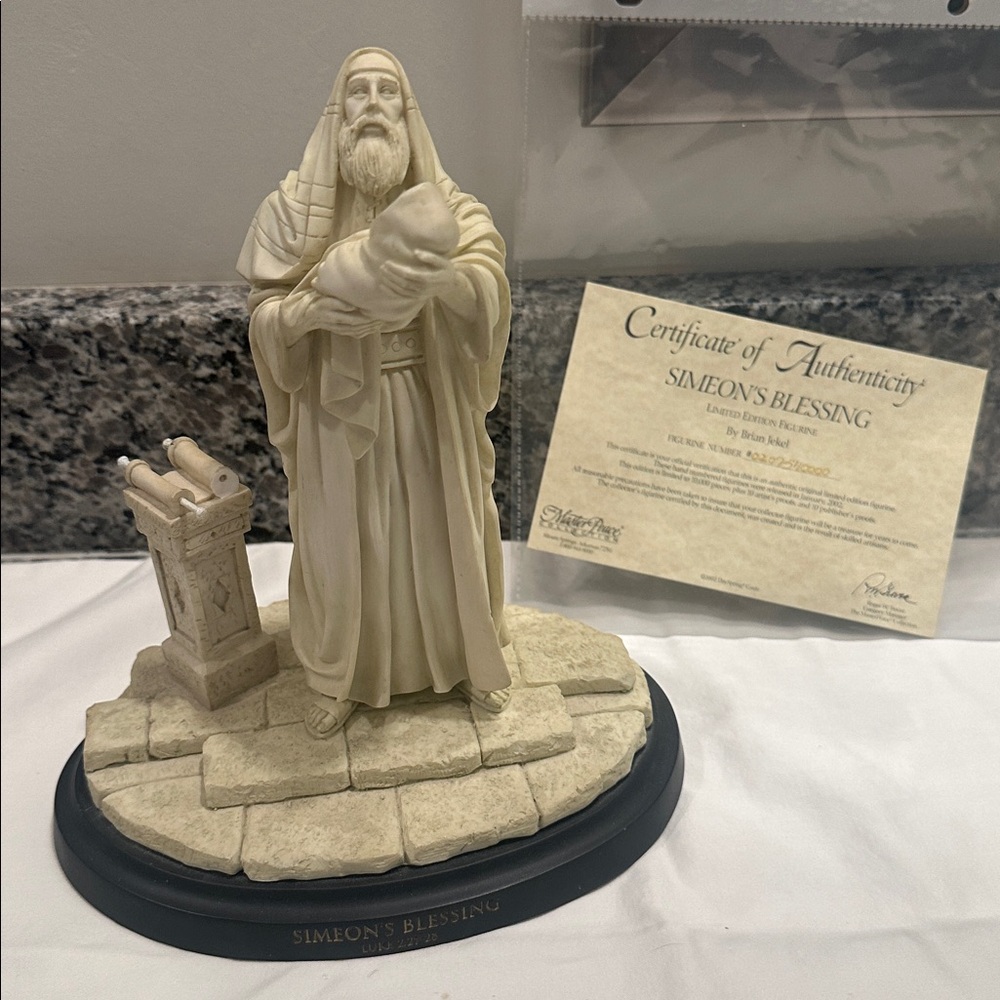 Simeon’s Blessing Figurine - The Master Peace Collection